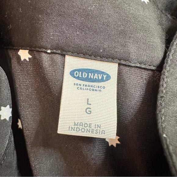 Old Navy Women’s Button Down Shirt Black W/ Seven Point Star Size Large L Top - Picture 6 of 12